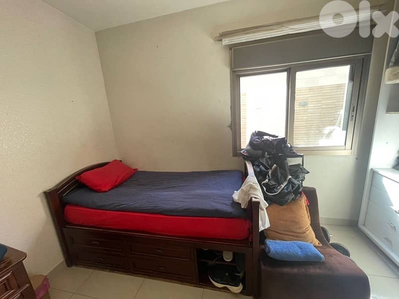 wooden bedroom - 2 beds - book shelf - desk 4