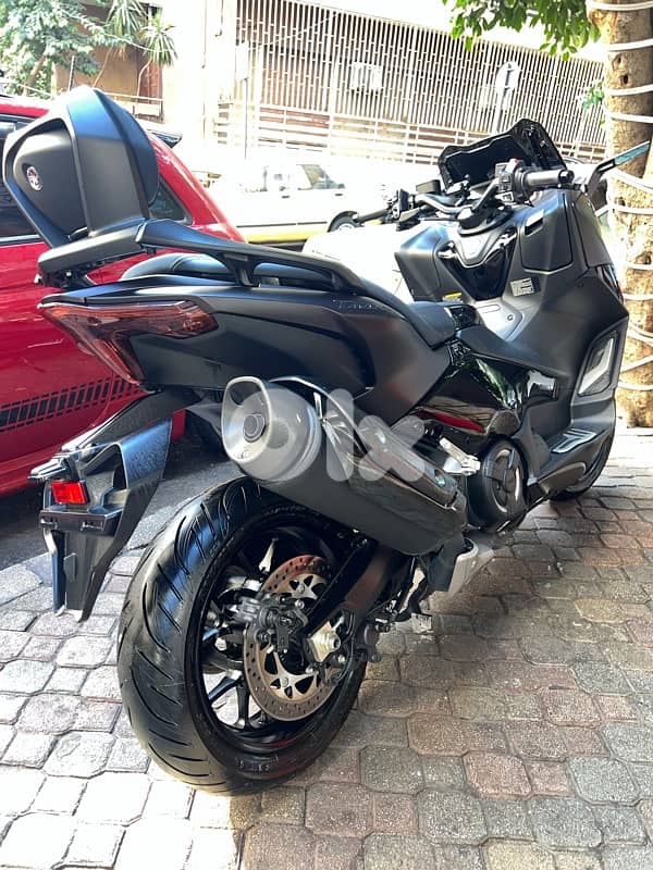 Yamaha Tmax TechMax DX 2024 12