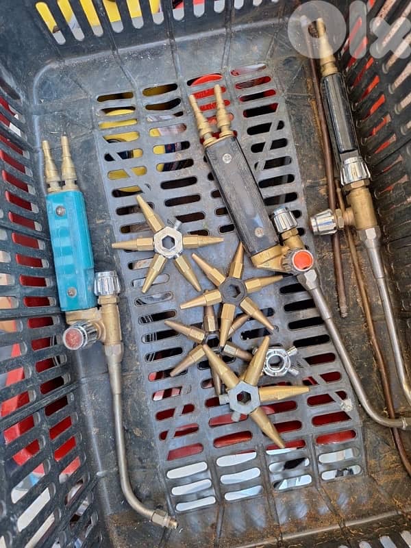 بضاعة تصليح مكيفات جديدة ومستعملة بأسعار جيدة 9