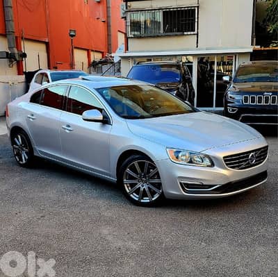 Volvo S60 T5 R-DESIGN 2014 MINT CONDITION