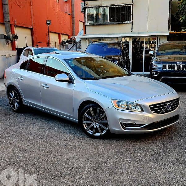 Volvo S60 T5 R-DESIGN 2014 MINT CONDITION 0