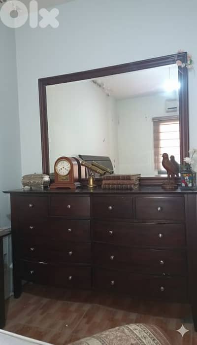 للبيع غرفة نوم مزوج "خشب زان" مع فرشة التخت