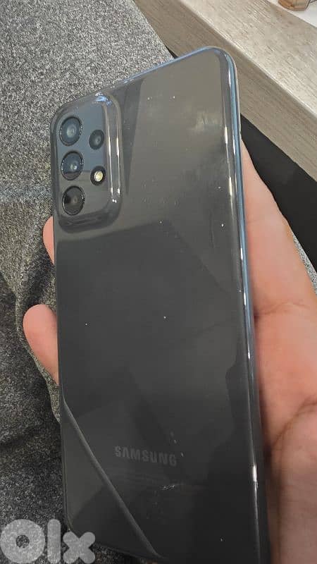 Samsung A23 (128Gb. . . 6Ram) 3