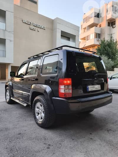 Jeep Cherokee 2012 Sport