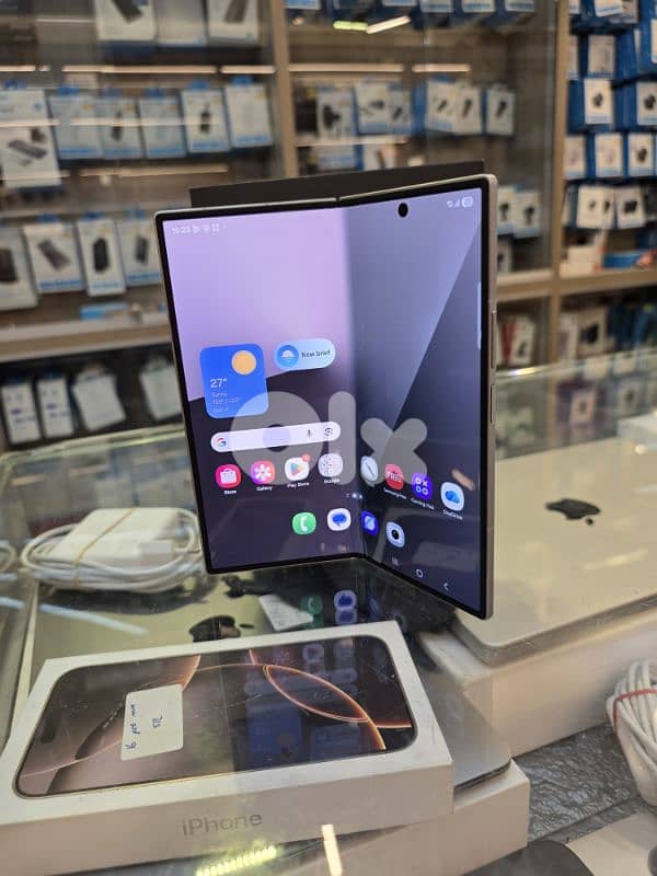 Super clean used Zfold 7 12 /512 gb Silver Shadow Warranty:05/08/2027 0