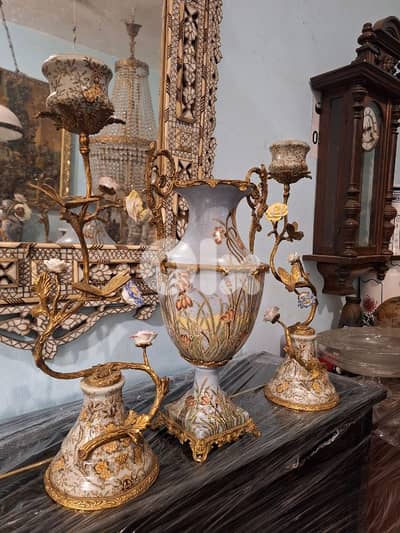 مجموعة من ٣ قطع سافر بورسولان شغل مميز مع برونز انتيك