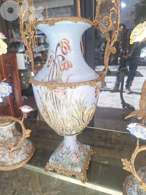 مجموعة من ٣ قطع سافر بورسولان شغل مميز مع برونز انتيك 3