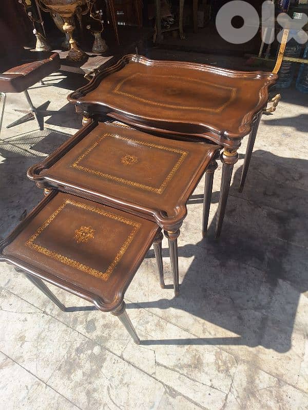 طقم طاولات جيغون فخم ومميز انتيك رائع جدا سعر مغري 1