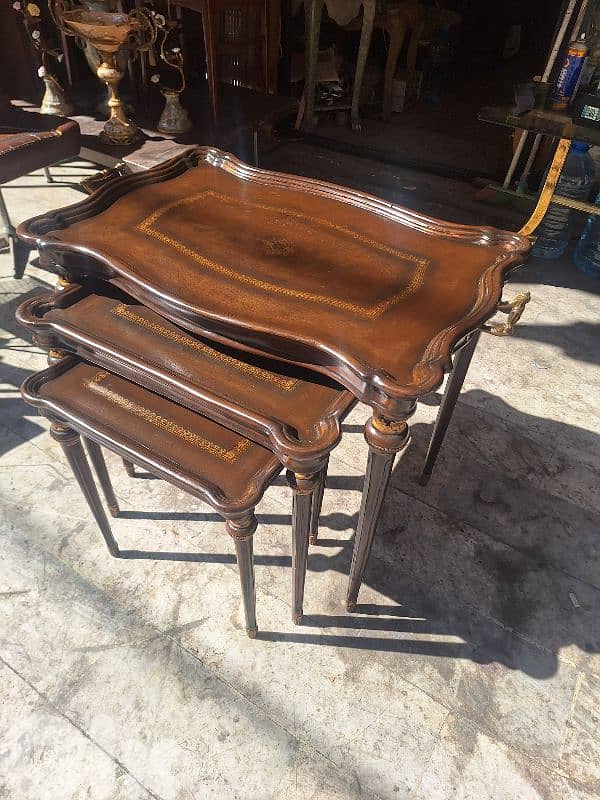 طقم طاولات جيغون فخم ومميز انتيك رائع جدا سعر مغري 2