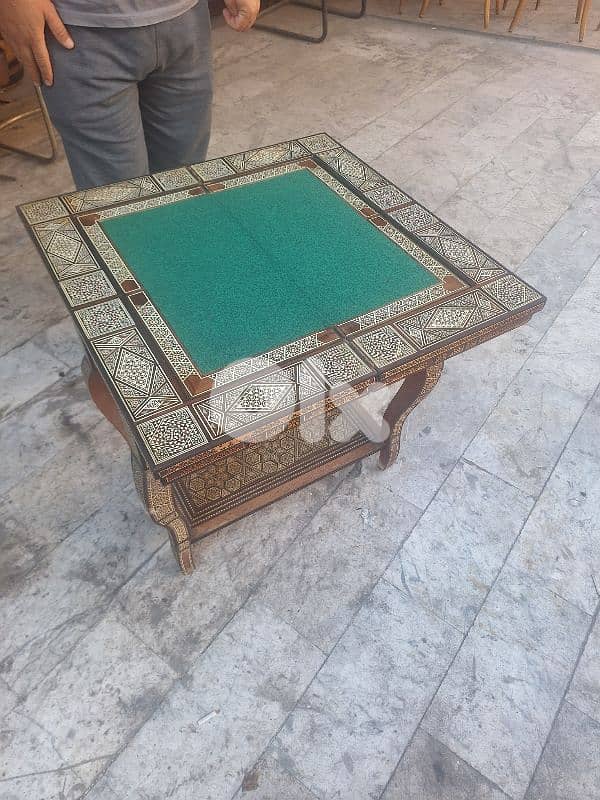 طاولة لعب ورق وشطرنج وزهر شرقي انتيك مرصع بالصدف 3