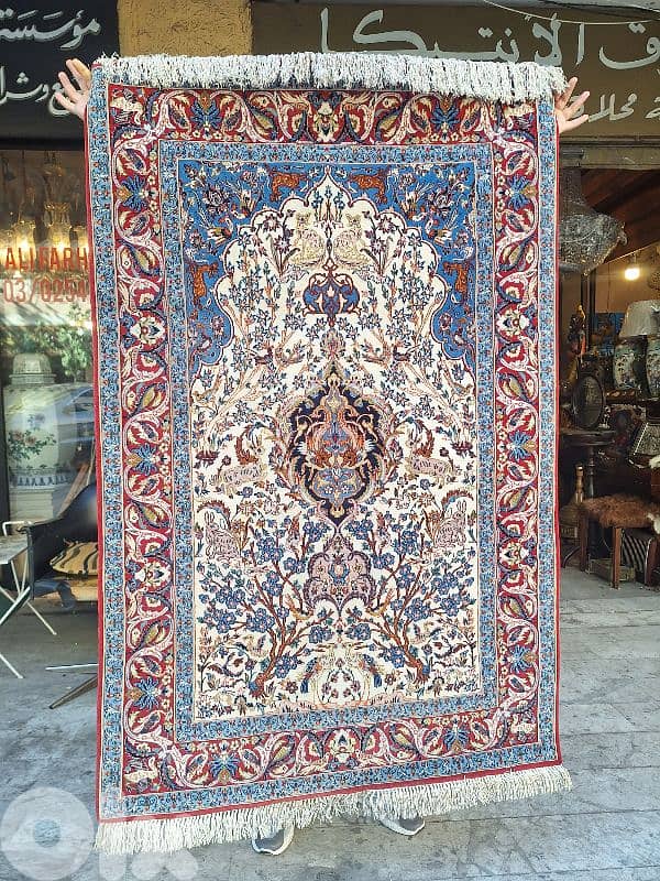 سجادة عجمية اصفهان حرير حياكة يد ناعمة جدا 1