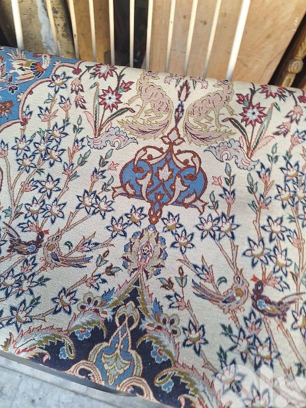 سجادة عجمية اصفهان حرير حياكة يد ناعمة جدا 2