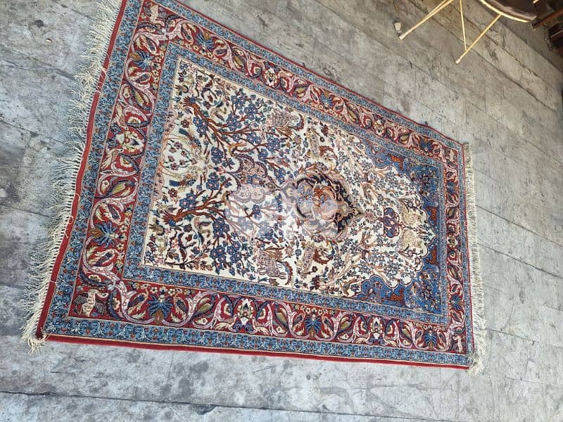 سجادة عجمية اصفهان حرير حياكة يد ناعمة جدا 5