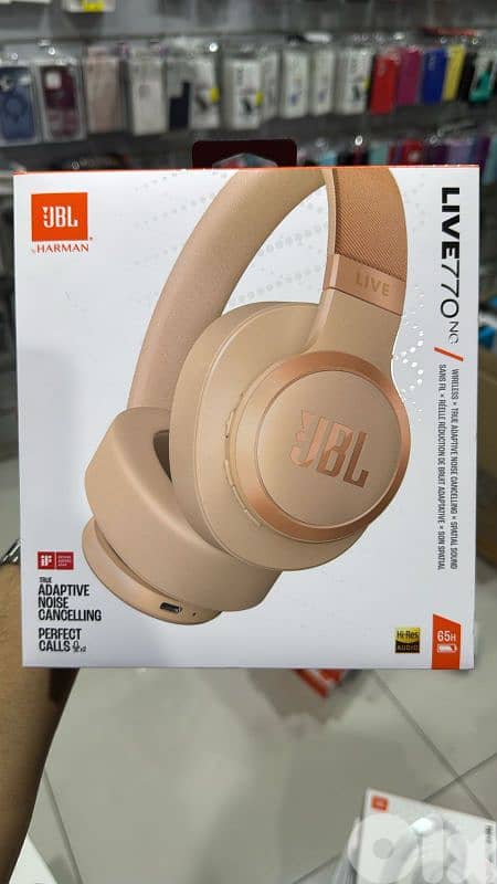 Jbl Live 770nc Sand 1