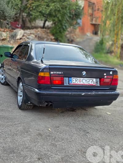 بي ام دبليو اكس ام 1990