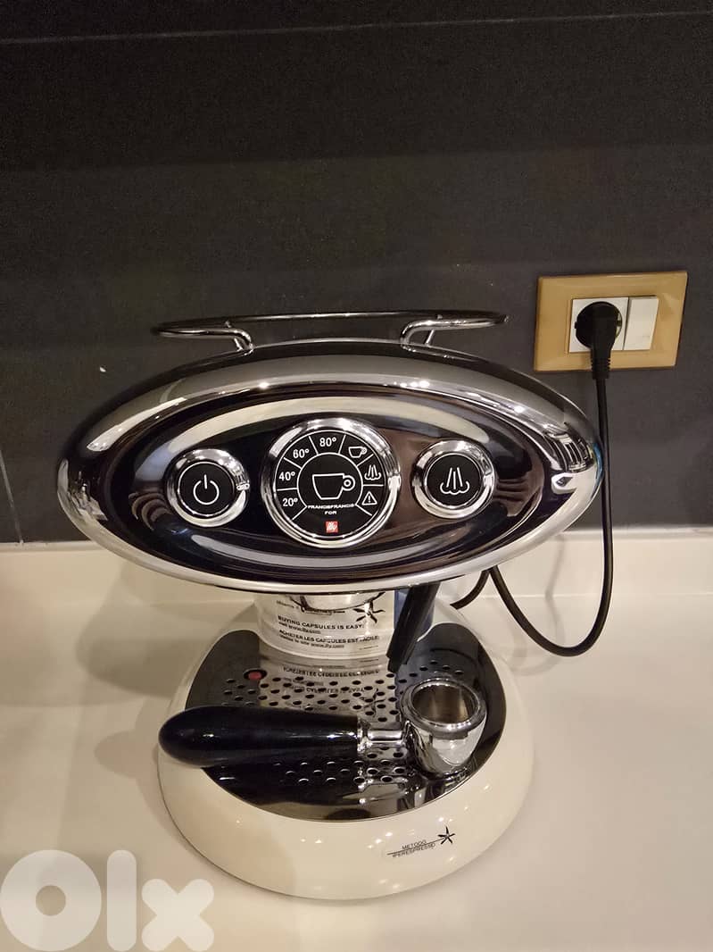Illy X7.1 iperEspresso Coffee Machine 1