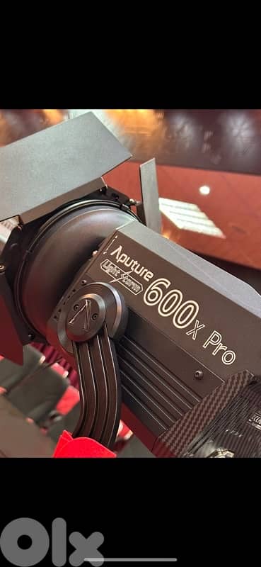 aputure 600x pro