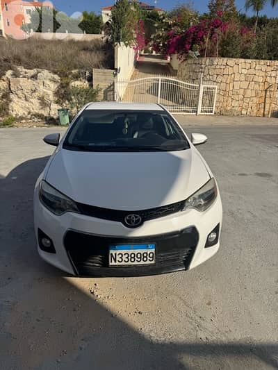 Toyota Corolla 2015