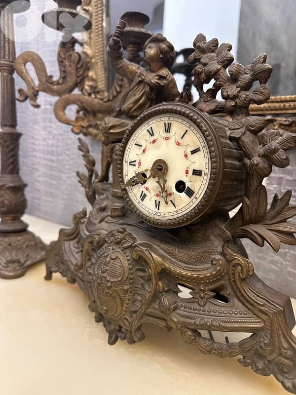 ساعه وشمعدان برونز 5