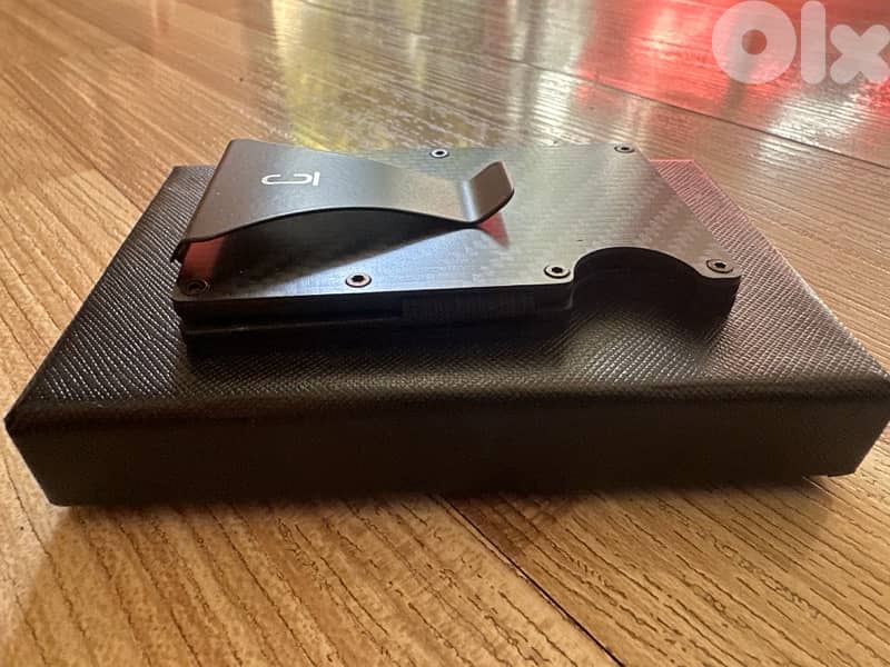 Carbonly Original clipper carbon fiber 1