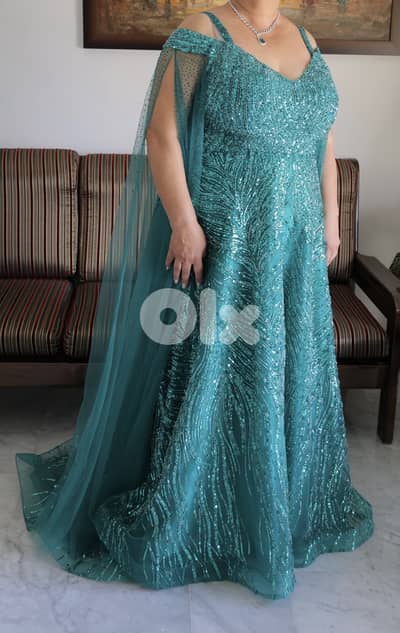 فستان قياس كبير