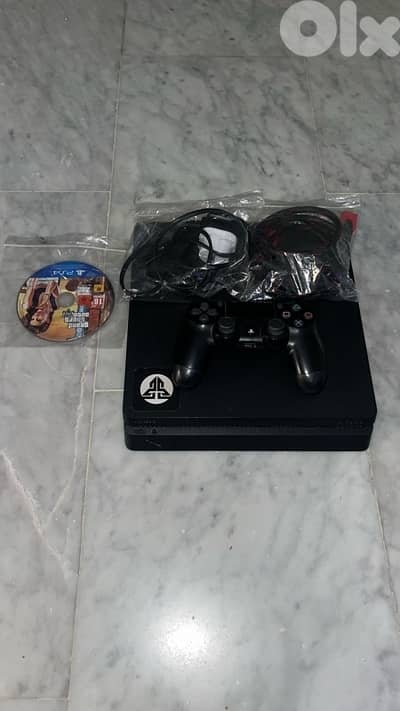 PS4 Like New With GTA5 And One Controller