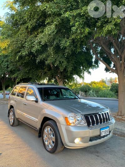 Jeep Grand Cherokee HEMI  2010