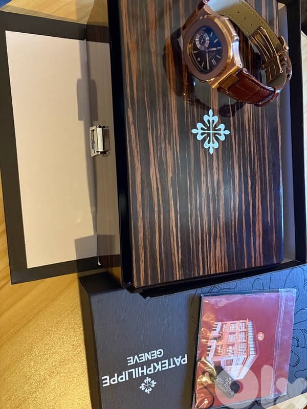 Patek Philippe Geneve 0