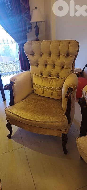 صالون ٤ صغار ووحدة كبيرة 1