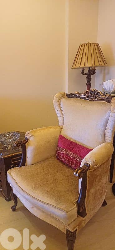 صالون ٤ صغار ووحدة كبيرة 2