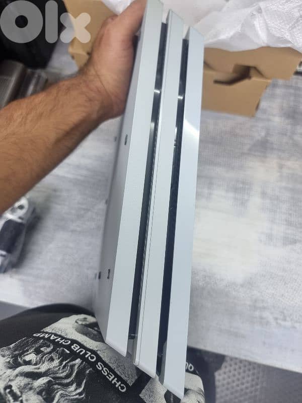 ps4 pro god of war edition 10