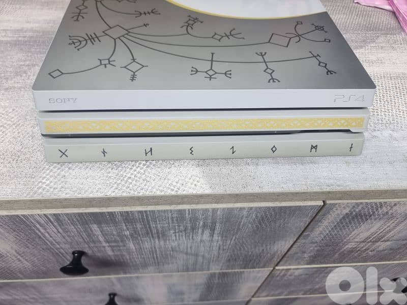 ps4 pro god of war edition 13