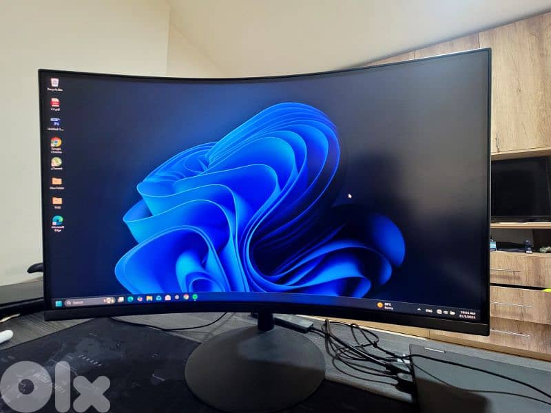 SCREEN SAMSUNG 27 INCH CURVE 3
