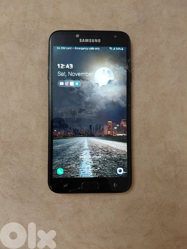 j4مكسورة شاشتو بس شغال وكل شي 2