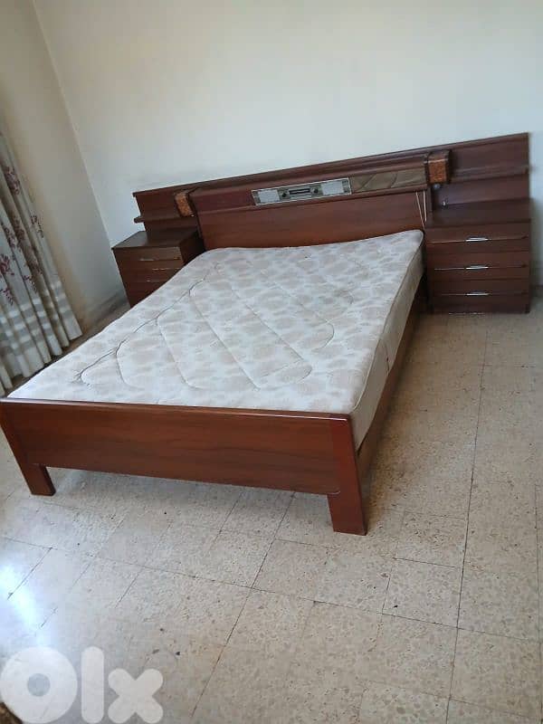 Dining table + Salon + Fridge + Living Room + Bedroom 8