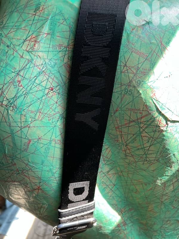 DKNY CROSSBAG WITH EXTRA POCHETTE 13