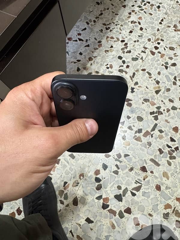 iphone 16 128gb like new 0