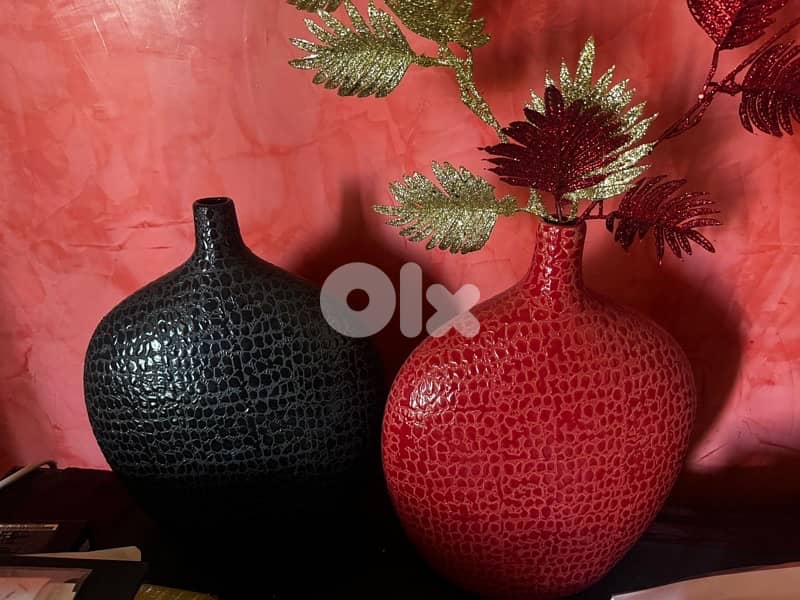 Set of Four Luxiourous Vases 1