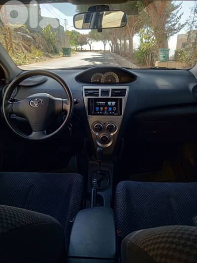 تويوتا ياريس سيدان 2008