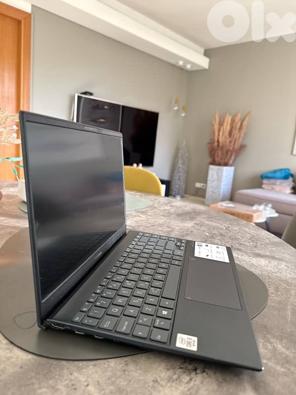Asus Zenbook 13 1