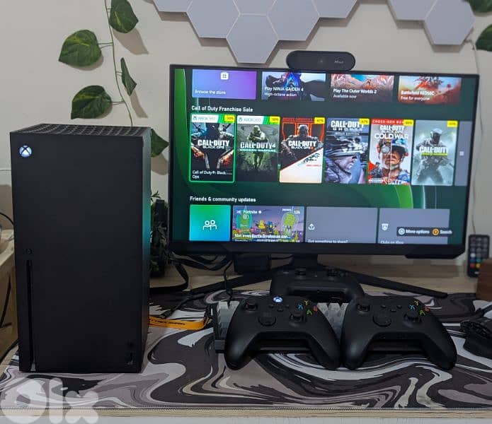 XBOX SERIES X WITH 2 CONTROLLERS 1