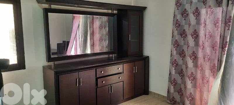 perfect condition, dining room 2