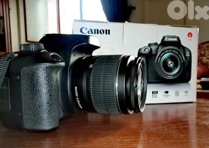 Camera Canon eos4000D+KiT