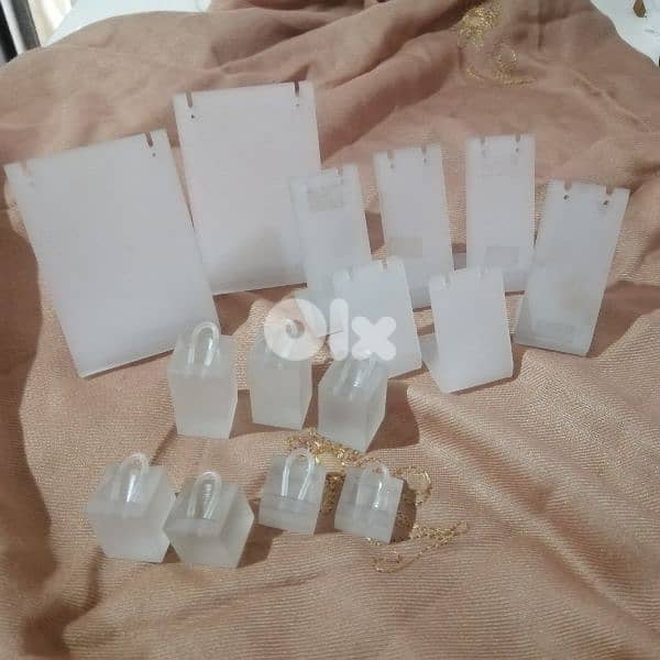 Plexi stands for jewelry display 2
