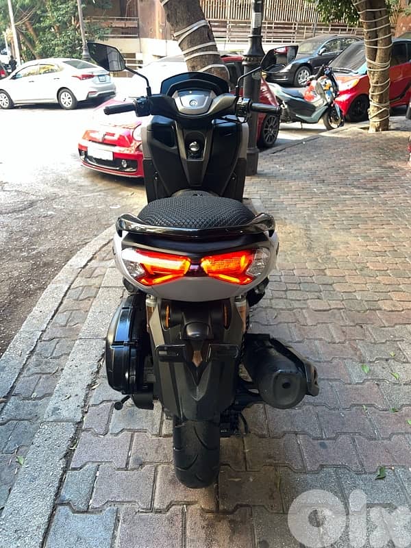 2100 Yamaha Nmax 155 cc abs 3