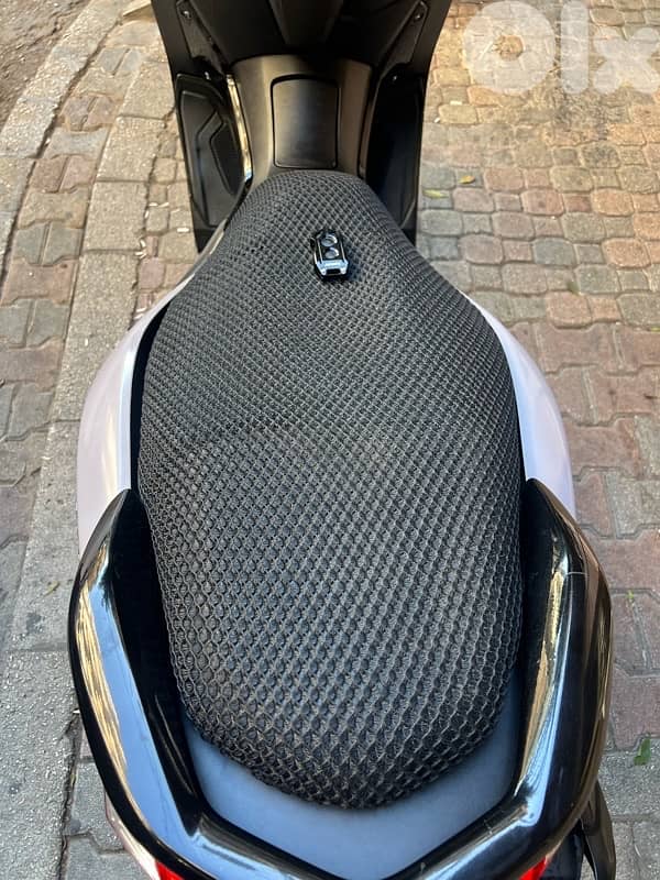 2100 Yamaha Nmax 155 cc abs 10