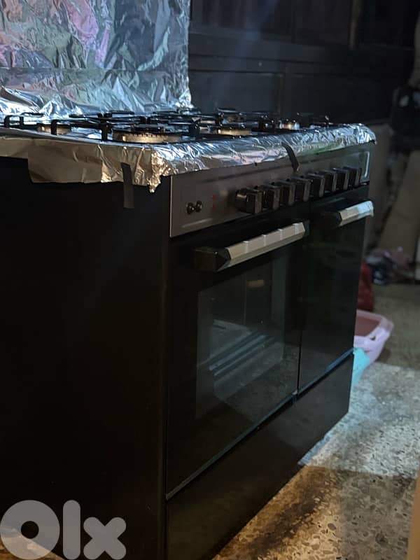 italy gaz used like new 6 eyes 6