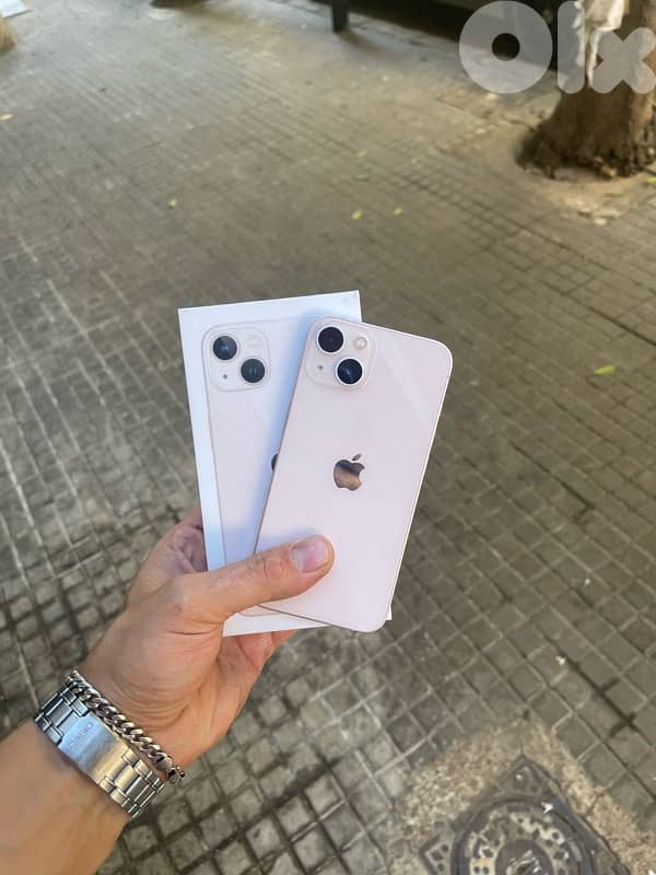 iPhone 13 pink 0