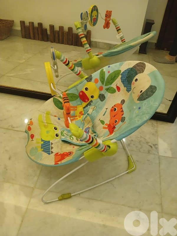 كرس شبه جديد 0