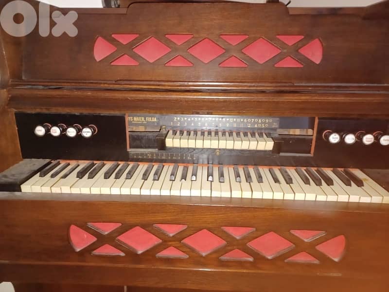 HARMONIUM VINTAGE 2